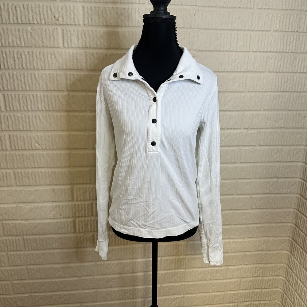 Athleta Flurry Seamless Henley Bright White Sz M  1/4 Snap Wicking Fitted Gym